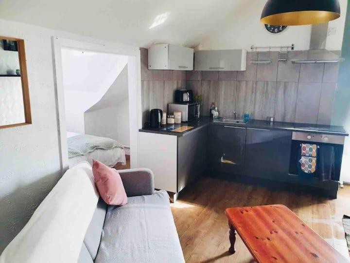블랙풀 Cosy Top Floor Flat! Self Check-In & Free Parking 아파트 외부 사진